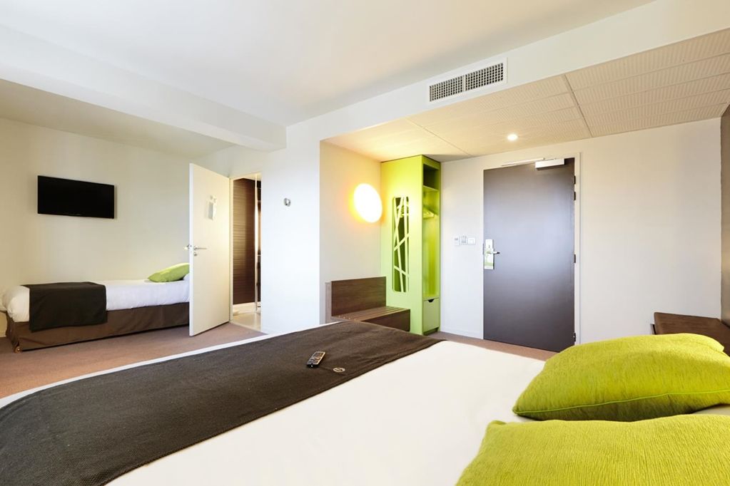 Campanile Dijon Congres Clemenceau Hotel Стая снимка